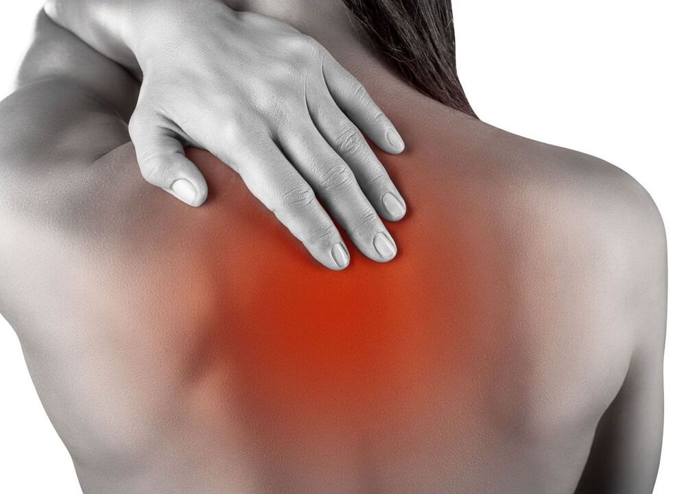 bolečine v hrbtu z osteohondrozo prsnega koša