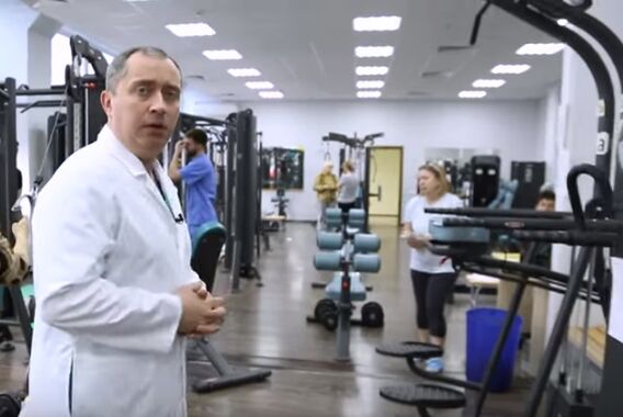 Razredi v telovadnici z osteohondrozo materničnega vratu